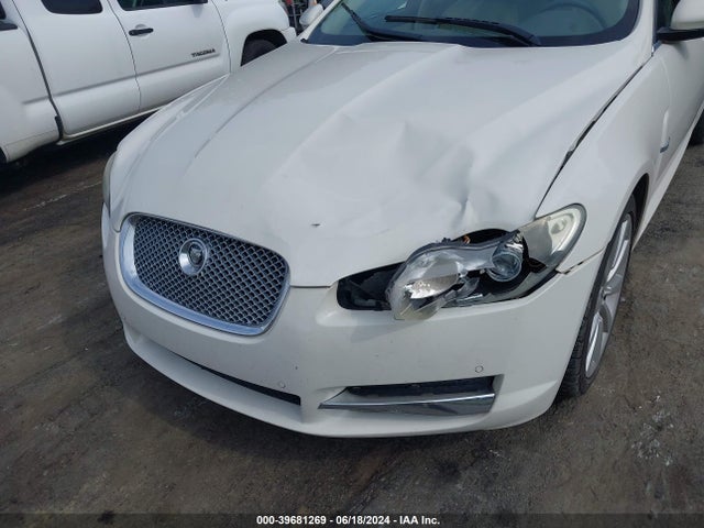 2010 JAGUAR XF SAJWA0GB9ALR61406 Photo 5