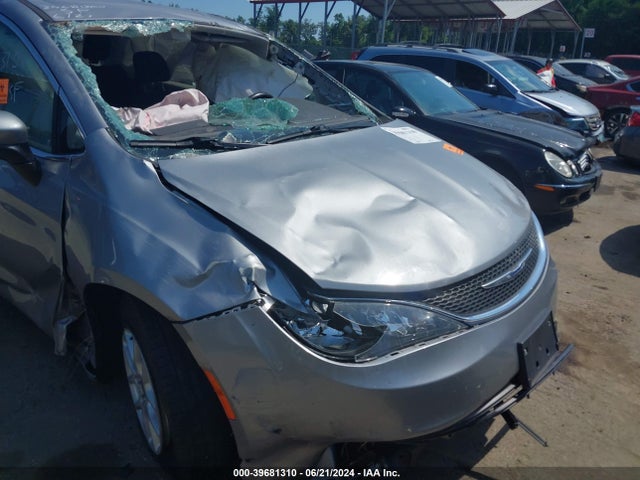 2C4RC1CGXLR190235 Chrysler Voyager Lx