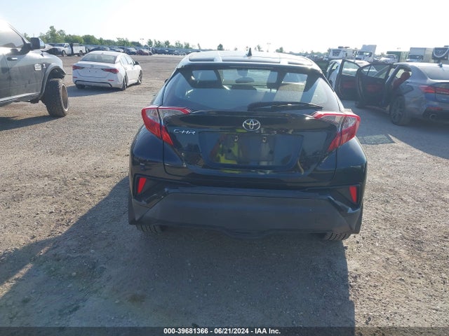 Toyota C-HR XLE 2018 NMTKHMBX2JR058630 Image 16
