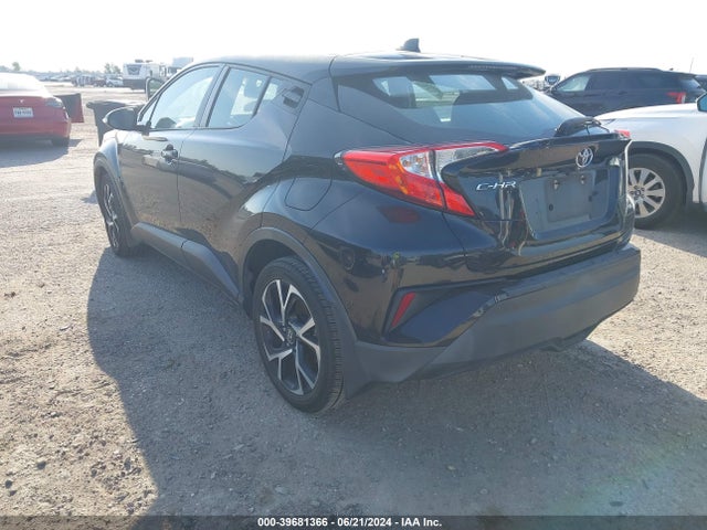 Toyota C-HR XLE 2018 NMTKHMBX2JR058630 Image 3