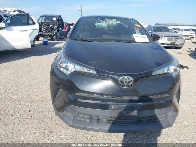 Toyota C-HR XLE 2018 NMTKHMBX2JR058630 Image 6