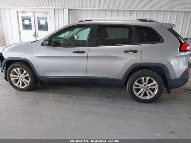 1C4PJLAB5FW620569 Jeep Cherokee Sport