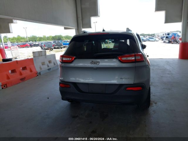 1C4PJLAB5FW620569 Jeep Cherokee Sport