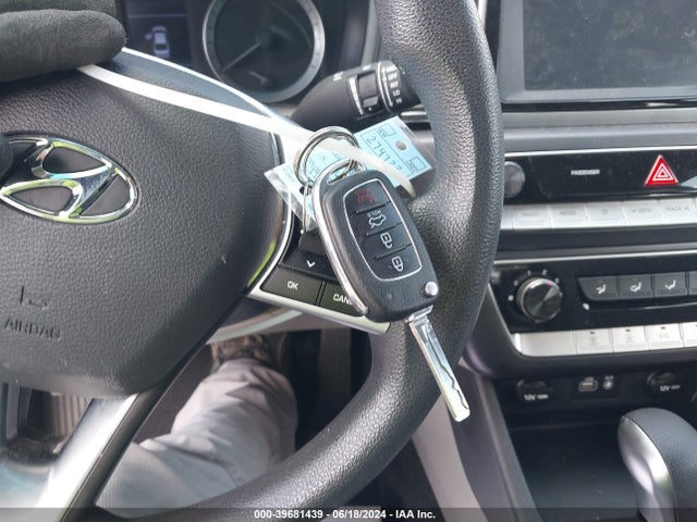 Hyundai SONATA SE 2019 5NPE24AF7KH762984 Image 11