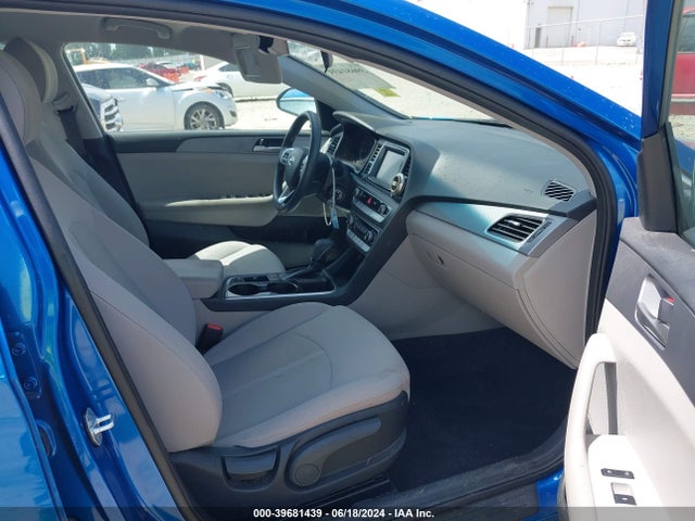 Hyundai SONATA SE 2019 5NPE24AF7KH762984 Image 5