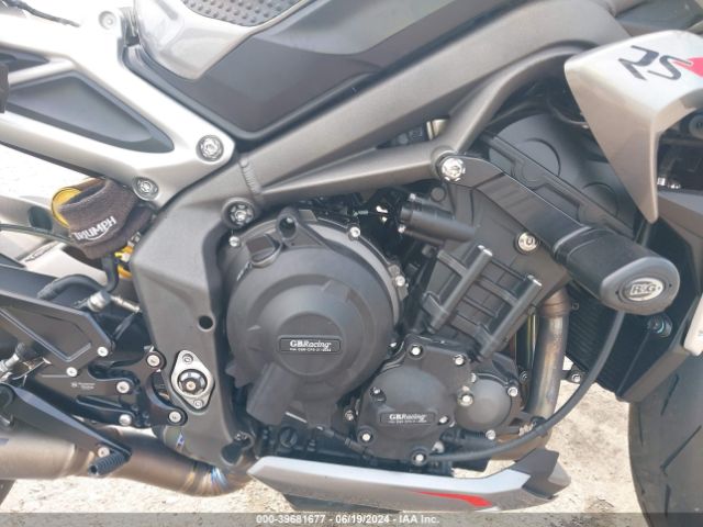 2020 TRIUMPH MOTORCYCLE STREET TRIPLE SMTA554S6LT975864 Photo 7
