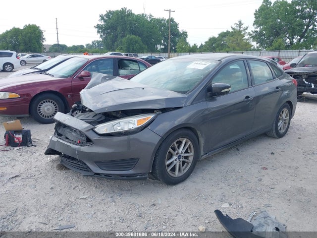 Ford FOCUS SE 2015 1FADP3F25FL215927 Image 2