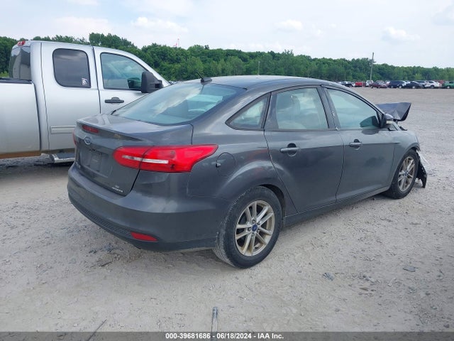 Ford FOCUS SE 2015 1FADP3F25FL215927 Image 4