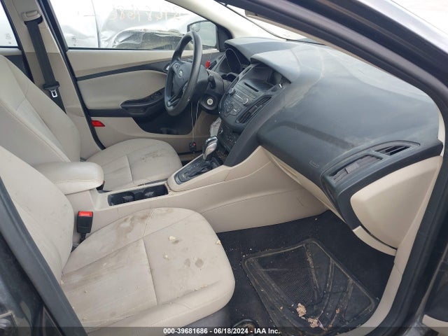 Ford FOCUS SE 2015 1FADP3F25FL215927 Image 5