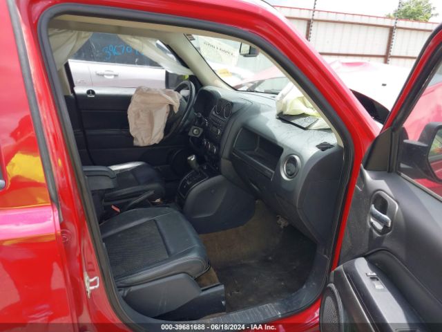 1C4NJPBAXGD706316 Jeep Patriot Sport Se