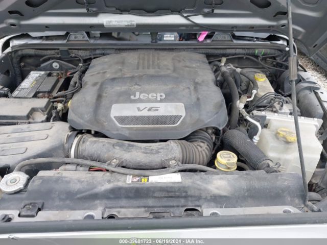 1C4BJWDG7GL114375 Jeep Wrangler Unlimited Sport