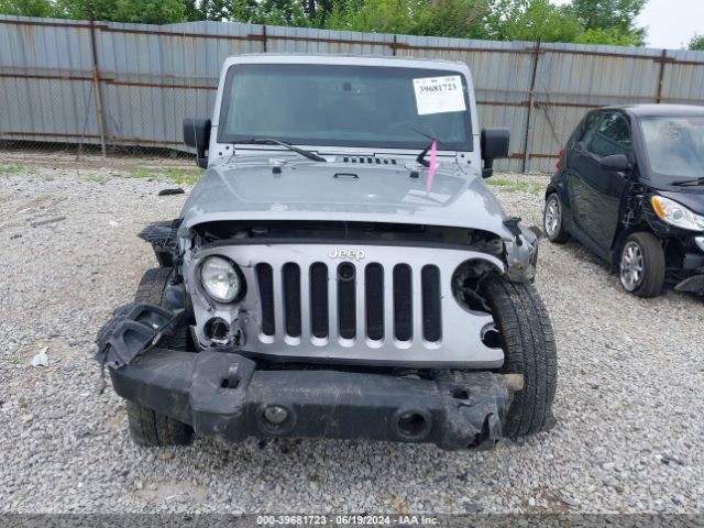 1C4BJWDG7GL114375 Jeep Wrangler Unlimited Sport