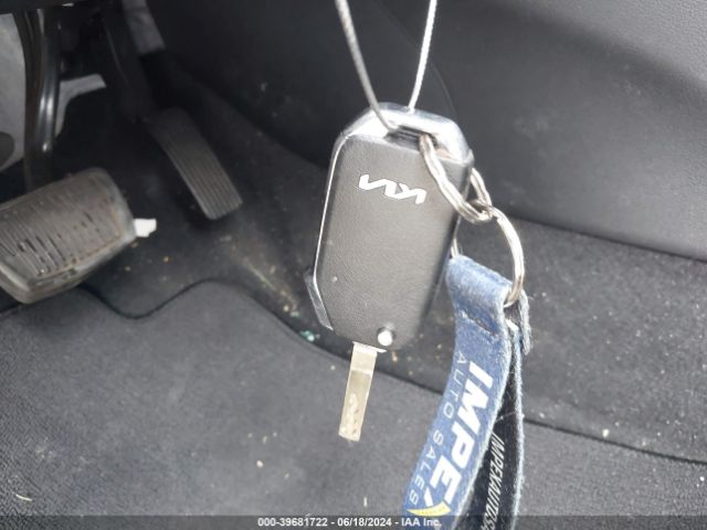 KNDJ23AU5N7824852 KIA SOUL LX