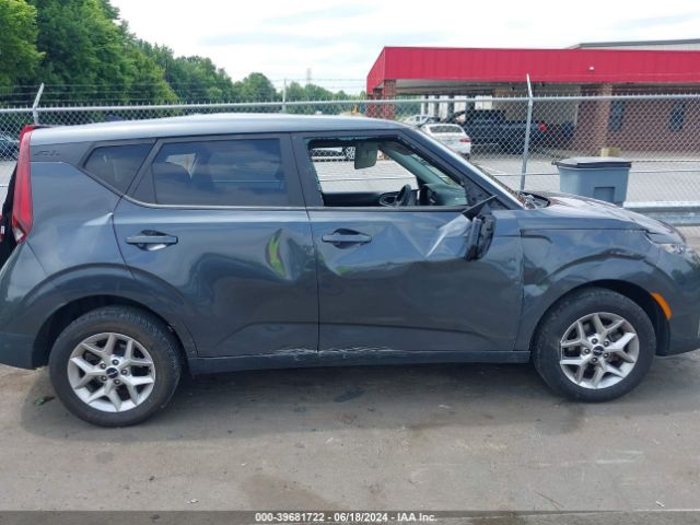 KNDJ23AU5N7824852 KIA SOUL LX