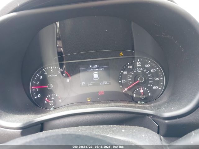 KNDJ23AU5N7824852 KIA SOUL LX