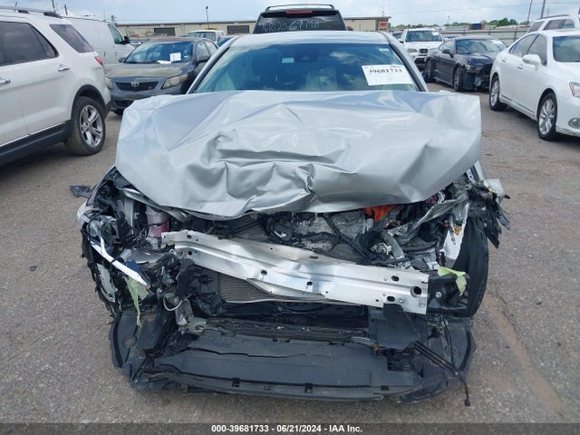 Toyota CAMRY LE 2021 4T1C11AK2MU534482 Image 13