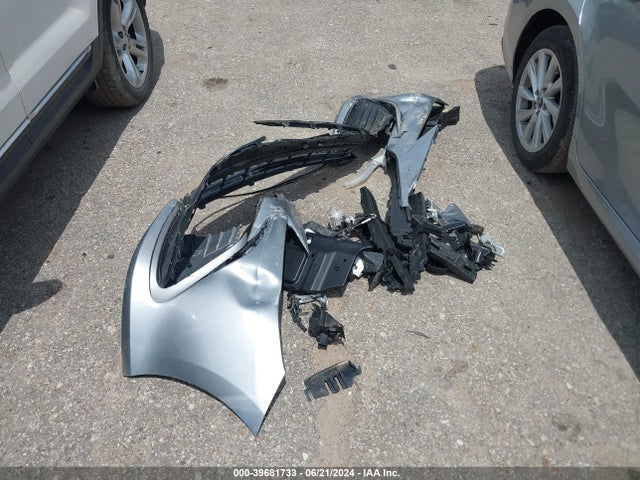 Toyota CAMRY LE 2021 4T1C11AK2MU534482 Image 12