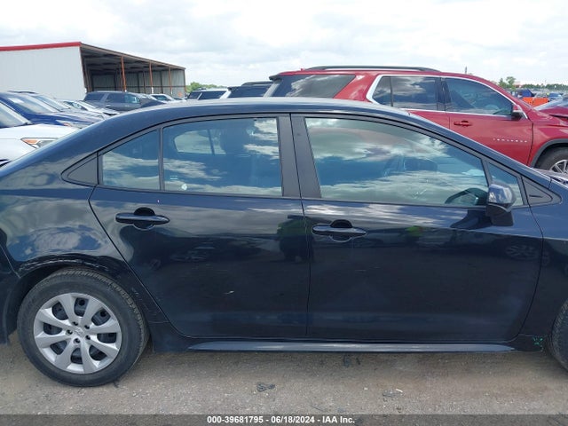 Toyota COROLLA LE 2022 5YFEPMAE2NP273067 Image 13