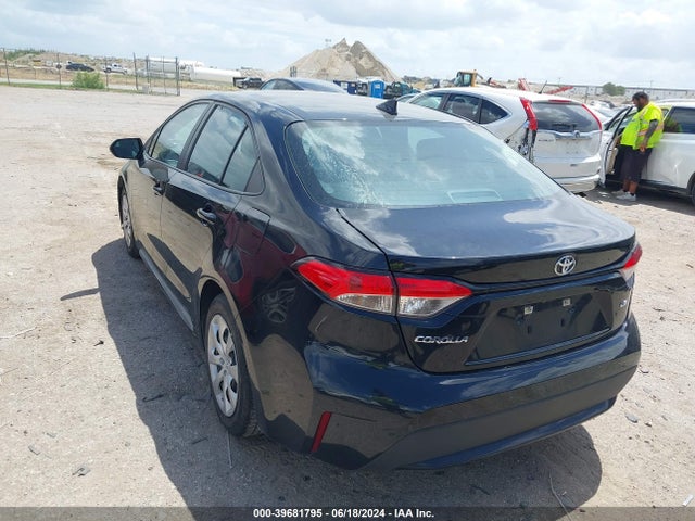 Toyota COROLLA LE 2022 5YFEPMAE2NP273067 Image 3