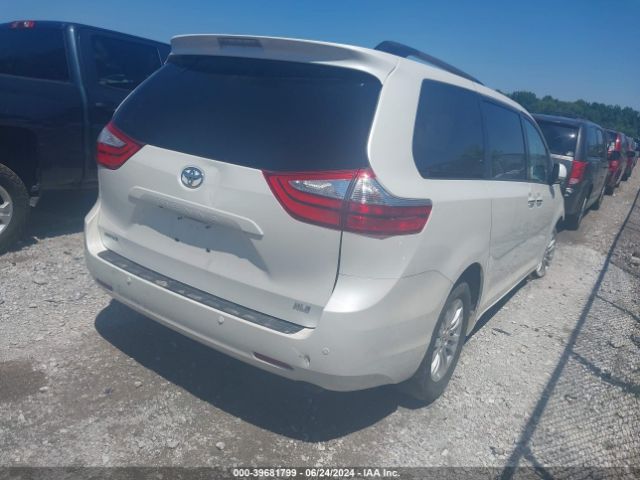 5TDYK3DC1FS654546 Toyota Sienna Xle 8 Passenger
