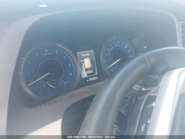 5TDYK3DC1FS654546 Toyota Sienna Xle 8 Passenger