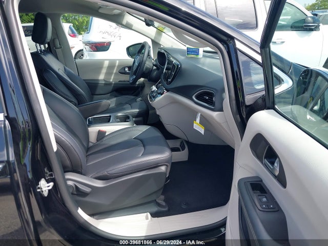 2C4RC1BG5RR135878 Chrysler Pacifica Touring L
