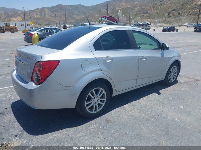 Chevrolet Sonic Lt Auto 2014 1G1JC5SH9E4233749 Image 4