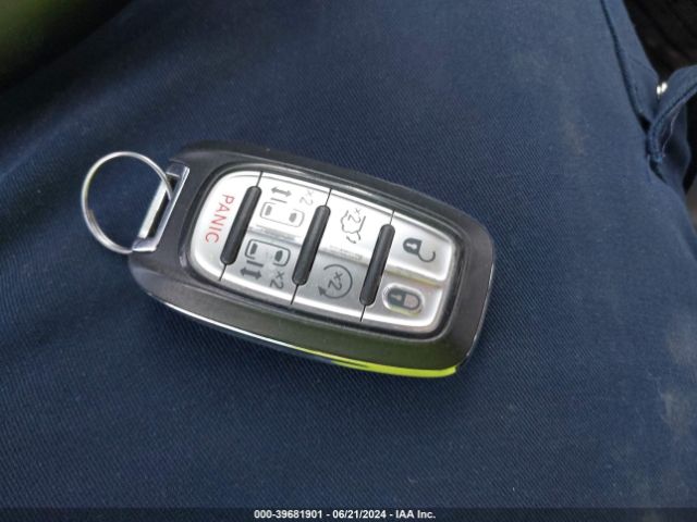2C4RC1BG4JR112094 Chrysler Pacifica Touring L