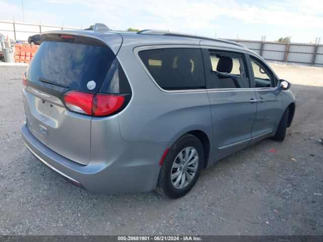 2C4RC1BG4JR112094 Chrysler Pacifica Touring L