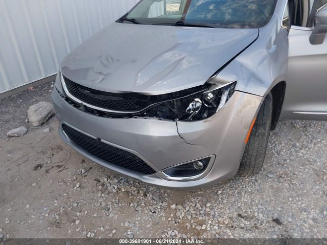 2C4RC1BG4JR112094 Chrysler Pacifica Touring L