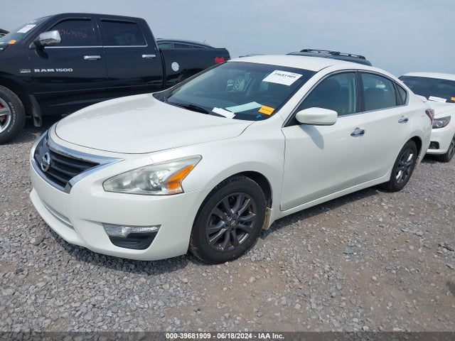 Nissan Altima 2.5 S 2015 1N4AL3AP5FC577628 Image 2