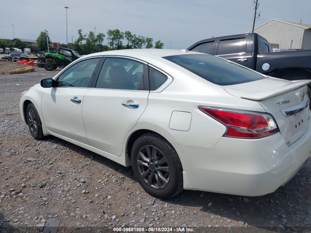 Nissan Altima 2.5 S 2015 1N4AL3AP5FC577628 Image 3