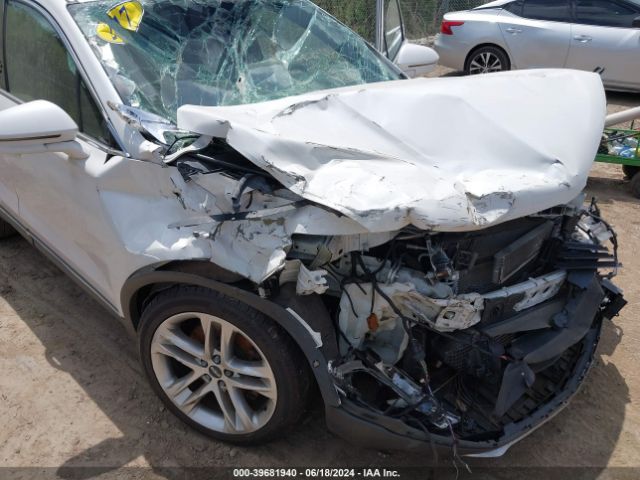5LMCJ3D90HUL16533 Lincoln Mkc Reserve