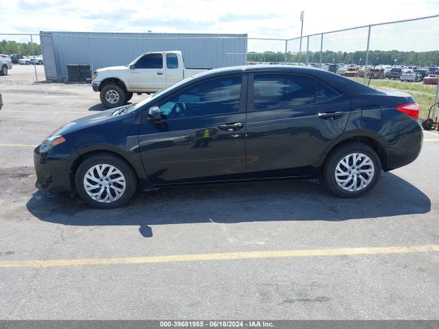 Toyota COROLLA LE 2018 5YFBURHE5JP824679 Image 14