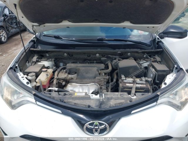 JTMZFREV2GJ094787 Toyota RAV4 LE