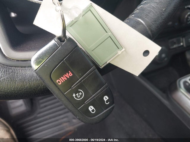 Jeep Renegade Limited 4x4 2019 ZACNJBD17KPK00417 Image 11