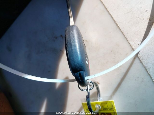 4T1BF1FKXFU113005 Toyota CAMRY SE