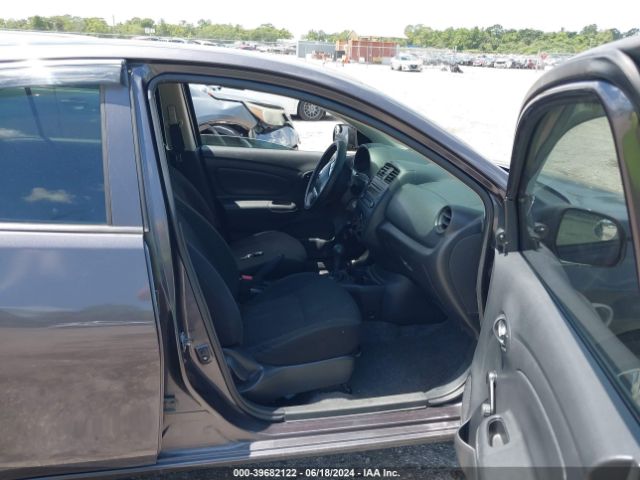 3N1CN7AP5FL832239 Nissan Versa 1.6 S+