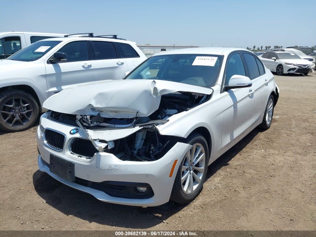 BMW 320i 2018 WBA8A9C58JAH14126 Image 6