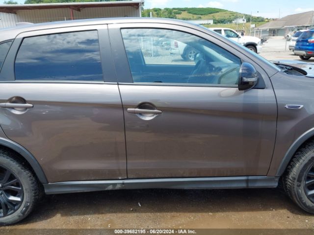 JA4AR3AUXKU029850 Mitsubishi Outlander Sport 2.0 Le
