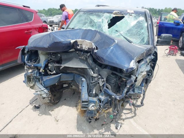1C4NJRFB6GD500621 Jeep Patriot Latitude