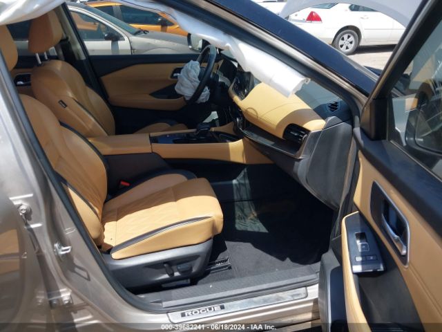 JN8AT3DC1MW106871 Nissan Rogue Platinum Fwd