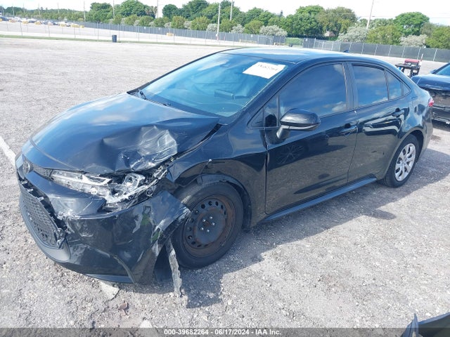 Toyota COROLLA LE 2021 JTDEPMAE2MJ125312 Image 2