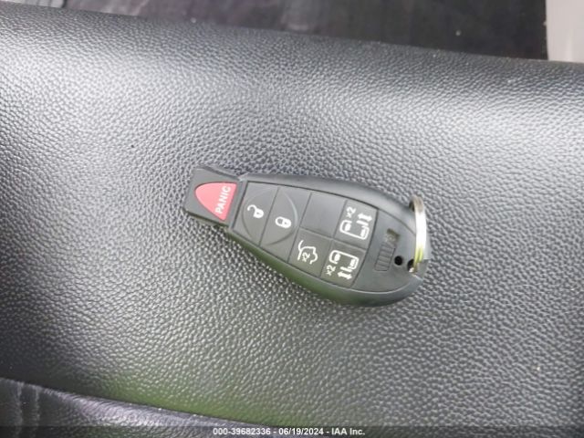2C4RC1BG6ER449372 Chrysler Town & Country Touring