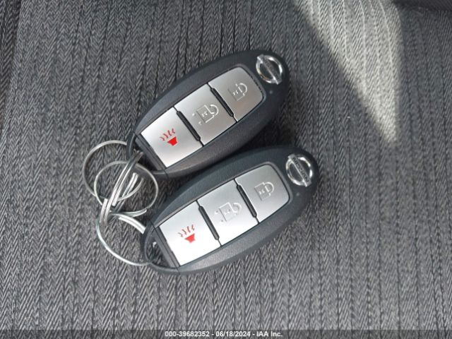 5N1AT3AA2MC848935 Nissan Rogue S Fwd