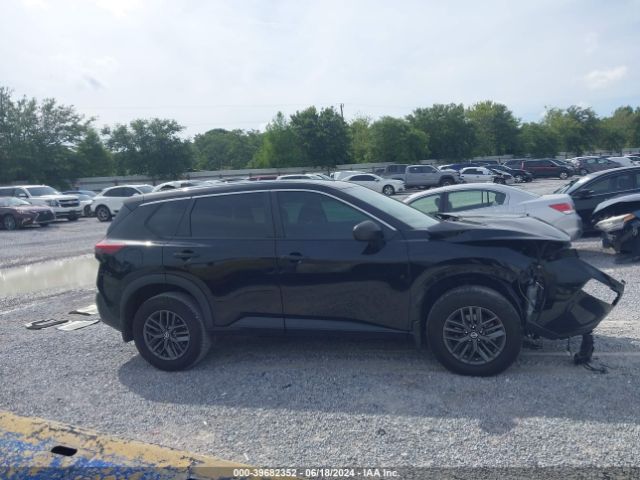 5N1AT3AA2MC848935 Nissan Rogue S Fwd