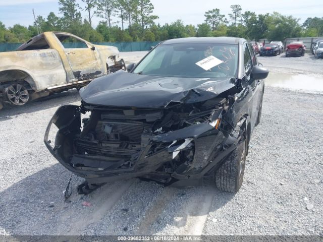 5N1AT3AA2MC848935 Nissan Rogue S Fwd