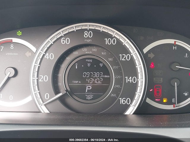 39682354 :رقم المزاد ، 1HGCR2F87EA196341 vin ، 2014 Honda Accord Ex-l مزاد بيع