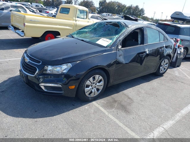 Chevrolet Cruze Ls Auto 2015 1G1PA5SG1F7199121 Image 2