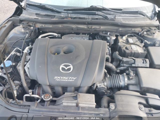 3MZBN1L34JM259821 Mazda Mazda3 Touring
